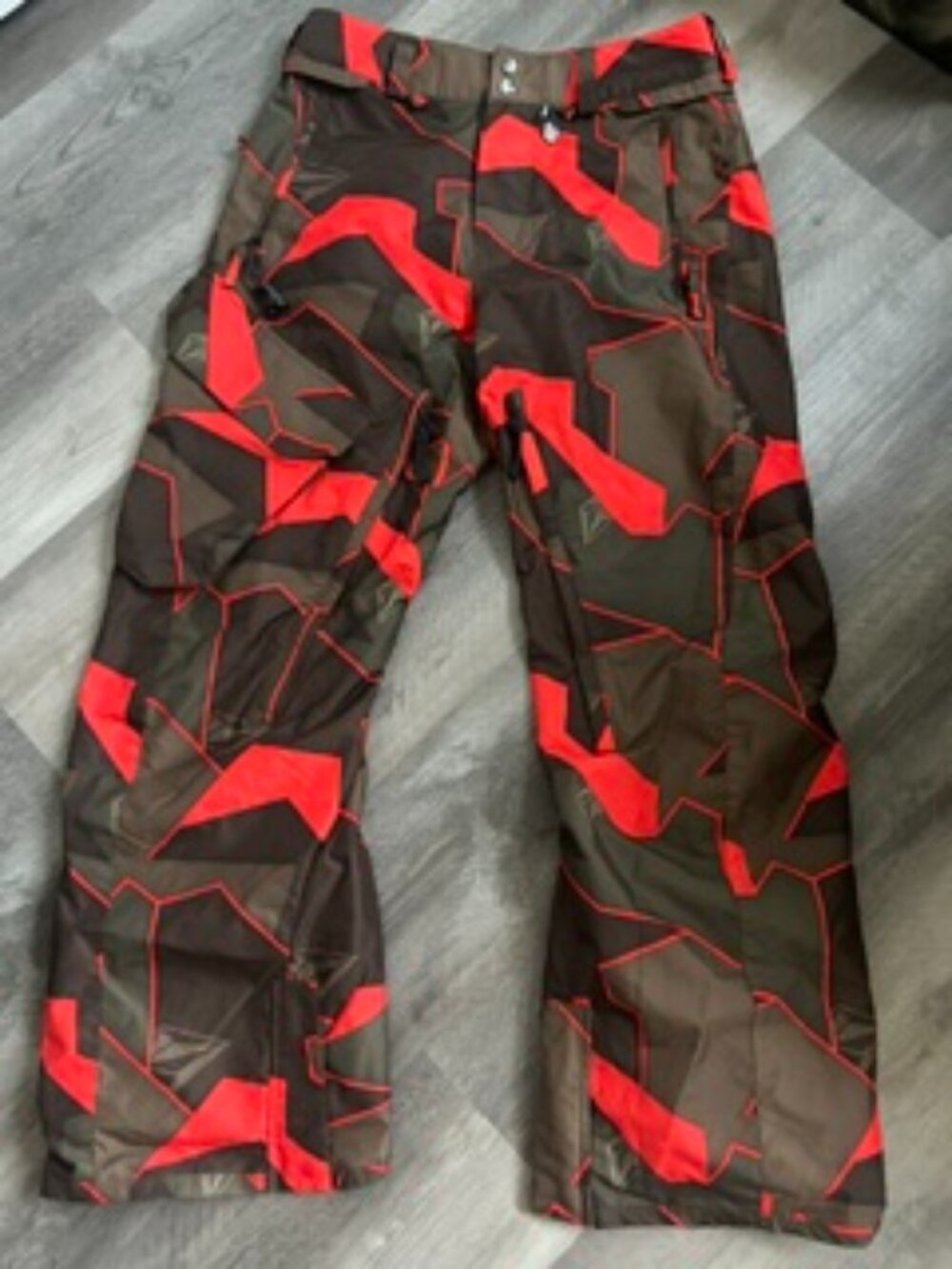 Volcom Men's Snowboard Ski Pants Small Red Brown Camo Print
